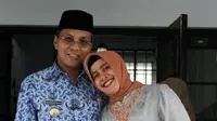 Walikota Makassar pamer kemesraan dengan istri (Liputan6.com/Ahmad Yusran)
