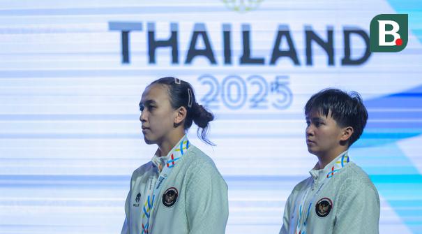 Ganda putri Indonesia, Febriana Dwipuji Kusuma/Meilysa Trias Puspitasari, harus puas meraih medali perak pada nomor perorangan SEA Games 2025. (Bola.com/Bagaskara Lazuardi)