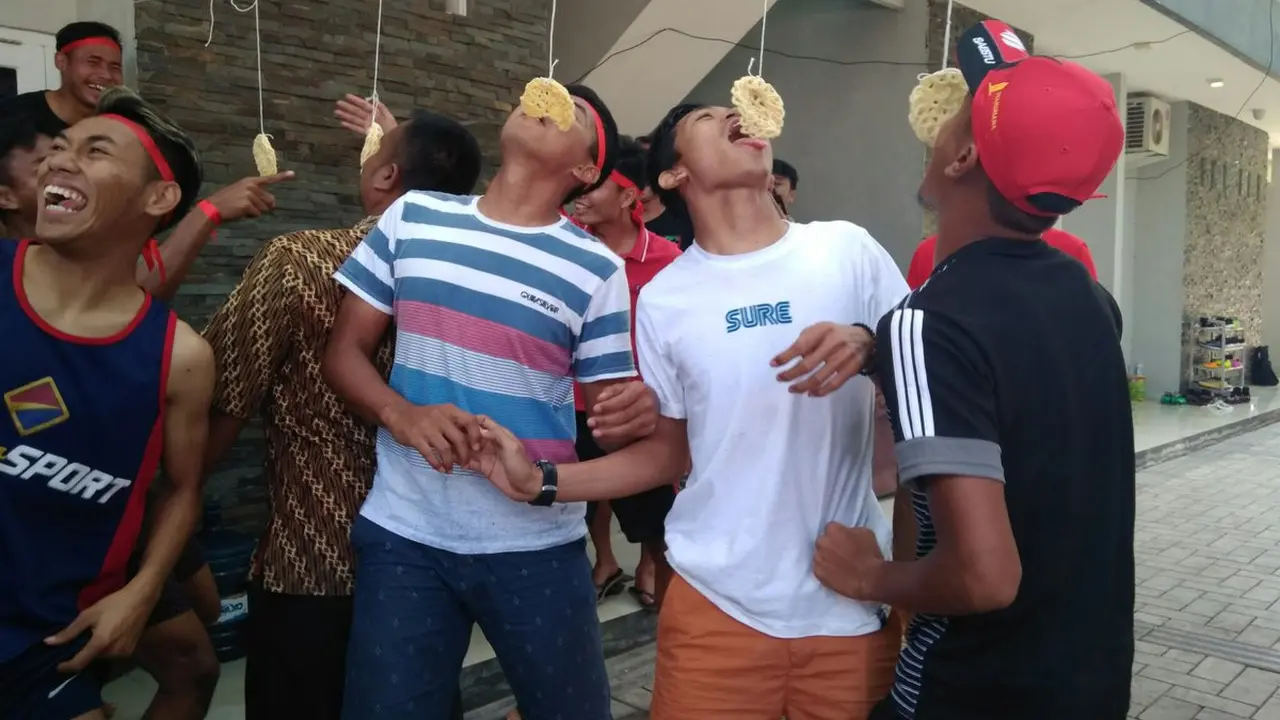Persis Solo