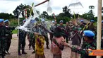 Citizen6, Kongo: Perlombaan menyambut HUT RI Ke-66 sangat menarik perhatian masyarakat Kongo. Acara ditutup dengan pemberian hadiah. (Pengirim: Badarudin)