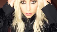 Selain itu, Lady Gaga juga kabarnya sering menderita sakit kepala hingga insomnia. Sebelumnya, Gaga pernanh menceritakan penyakitnya ini dalam film dokumenter yang mengangkat kisah hidupnya dan bertajuk Five Foot Two. (Instagram/ladygaga)
