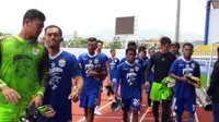 Persib Bandung saat berlatih pada Rabu (28/3/2018) di lapangan Sport Arcamanik, Kota Bandung. (Bola.com/Erwin Snaz)