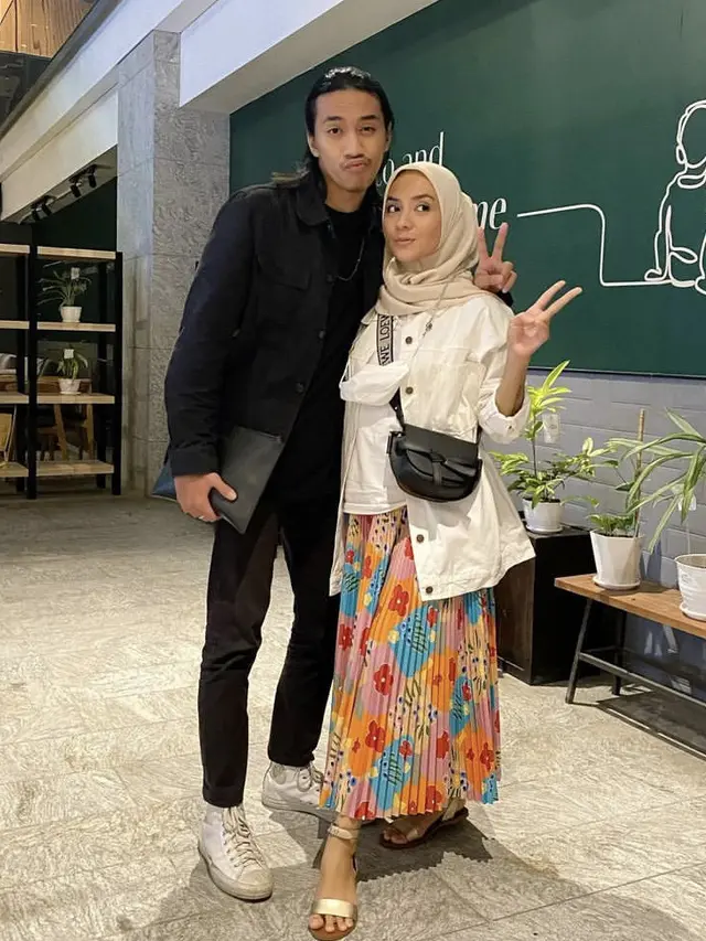 Potret Penyanyi Cilik Enno Lerian yang Kini Berusia 37, credit: @ennolerian_