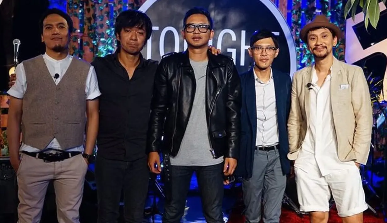 <p>Meski tak lagi bersama, Vincent dan Desta juga masih menjalin hubungan baik dengan angota Club Eighties. (FOTO: instagram.com/desta80s/)</p>