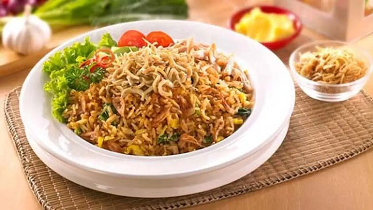 Nikmati Kelezatan Nasi goreng Teri Medan Pedas di Rumah