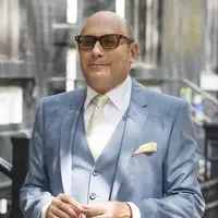 Willie Gardon di White Collar.  (USA Network/Virginia Sherwood via IMDb)