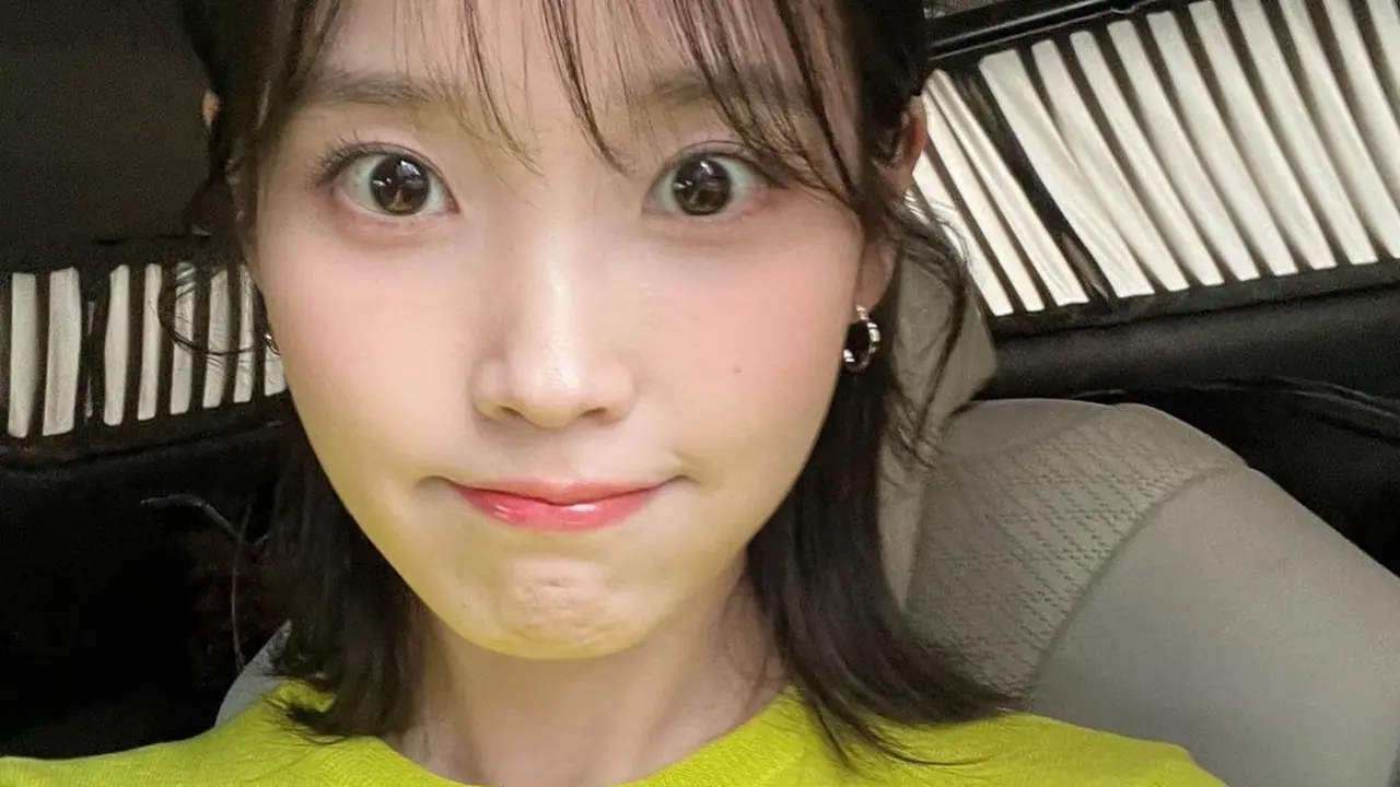 IU