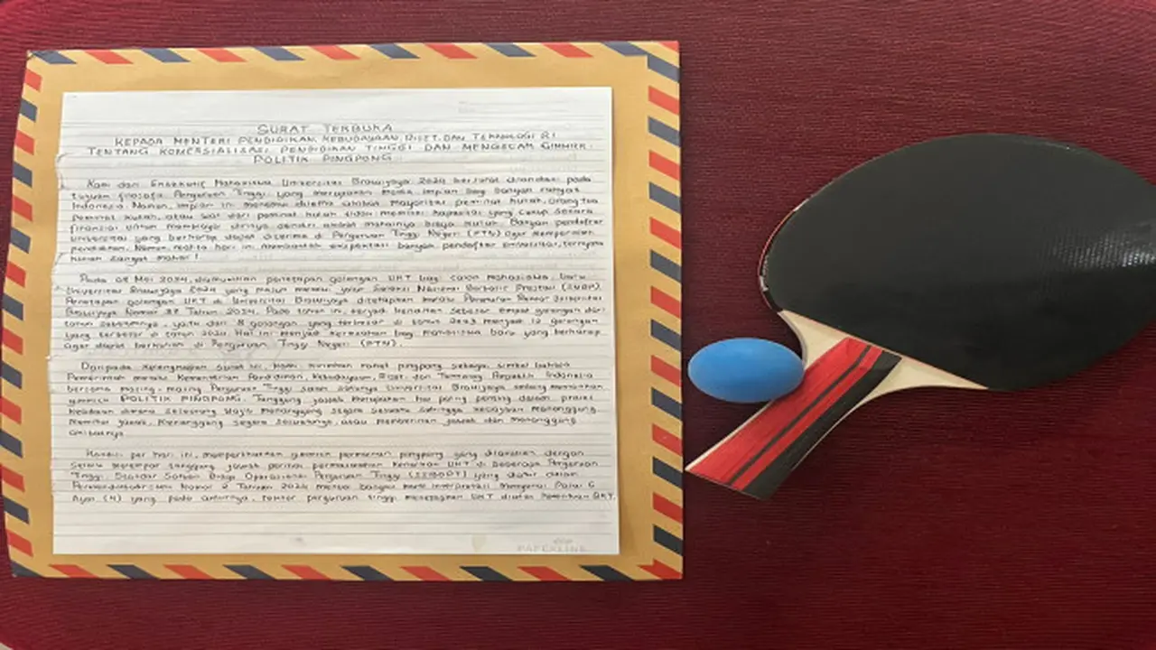 EM UB Malang Kritik Kenaikan UKT dengan Kirim Raket Pingpong ke Mendikbud Ristek