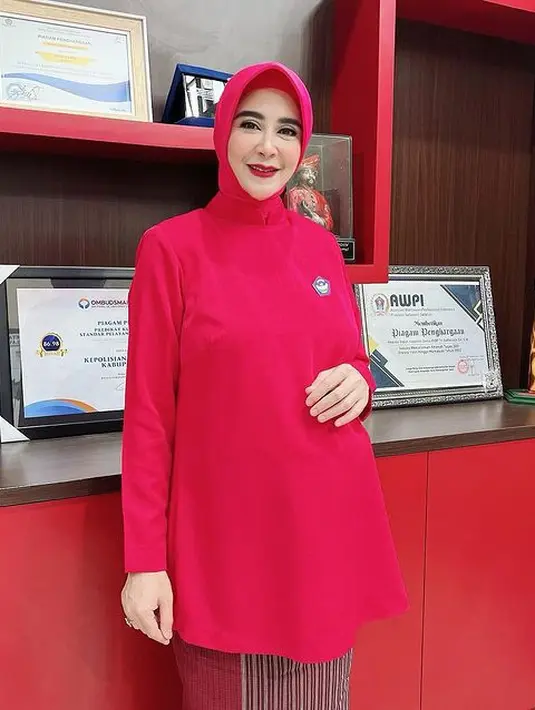 <p>Uut Permatasari Hamil ke-2 (Instagram/uutpermatasari)</p>