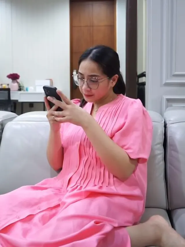 Nagita Slavina cantik memesona (Instagram/raffinagita1717)