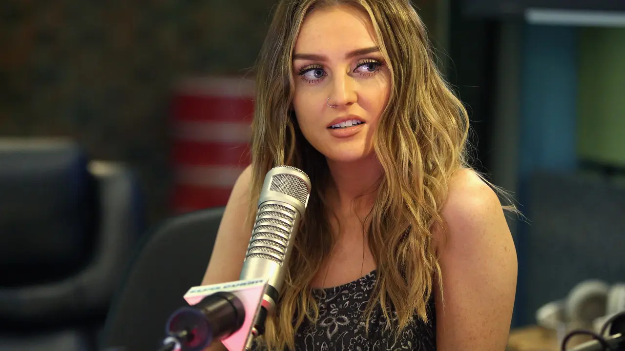 [Bintang] Berhasil Moveon dari Zayn Malik, Perrie Edwards Makin Serius dengan Kariernya