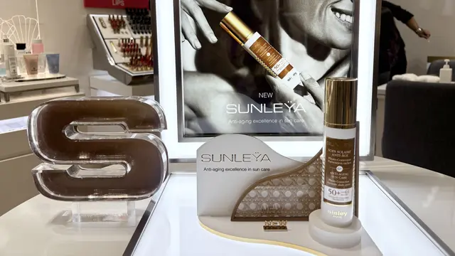 Sunleÿa yang merupakan Anti-Aging Suncare dari Sisley. Dok. Anisha/Fimela