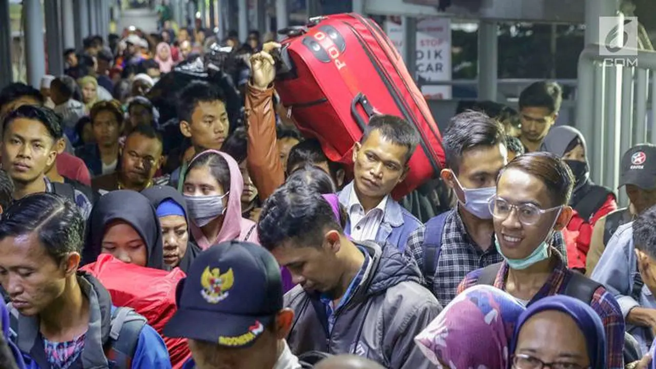 6 Tips Tetap Kuat Puasa Selama Mudik ke Kampung Halaman