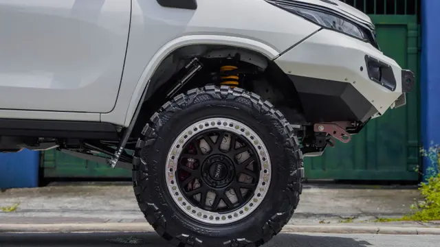 Modifikasi Toyota Fortuner GR Sport, Siap untuk Diajak Berpetualang (Autobot PH)
