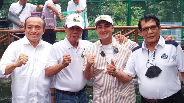 Mantan Gubernur DKI Jakarta, Sutiyoso meresmikan Aviary miliknya.