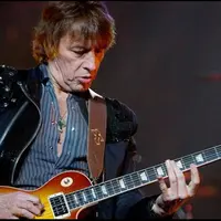 Dua dasawarsa silam, tepatnya tanggal 6 Mei 1995, Bon Jovi menggelar konser di ex-circuit Taman Impian Jaya Ancol. Setelah dua puluh tahun, Bon Jovi akan menginjakan kakinya lagi di Jakarta.