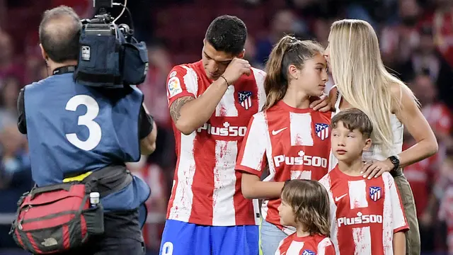 Foto: Momen Emosional Perpisahan Pemain dengan Klubnya, 4 Pemain Ini Tak Kuasa Menahan Air Mata