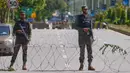 Tentara berjaga di pos pemeriksaan untuk memastikan keamanan menjelang kemungkinan negosiasi antara Amerika Serikat dan Iran di ibu kota Pakistan, Islamabad, Jumat 10 April 2026. Jelang pelaksanaan perundingan damai antara Amerika Serikat dan Iran, yang dijadwalkan berlangsung pada Jumat 10 April 2026, otoritas Pakistan memperketat keamanan di Islamabad. (AP Photo/Anjum Naveed)