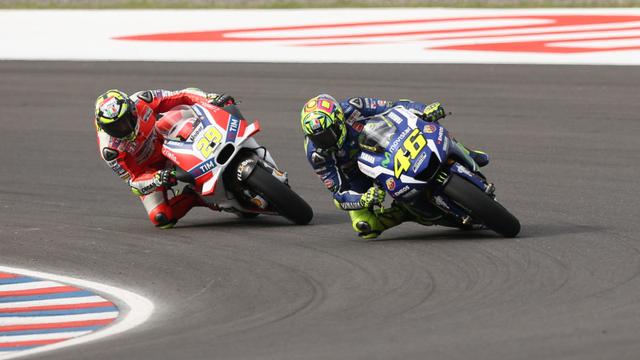 Valentino Rossi dan Andrea Iannone