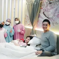 Franda lahiran anak kedua, rona bahagia terpancar untuk anak kedua. (Instagram @frandaaa87)