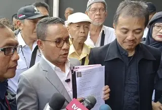 Roy Suryo Saat Hadiri Sidang Perdana di Pengadilan Negeri Jakarta Selatan. (Ady Anugrahadi/Liputan6.com)