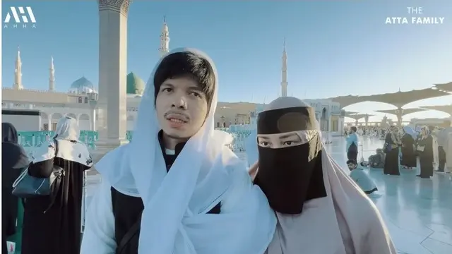 6 Momen Kebersamaan Atta dan Aurel yang Bercadar, Akui Ingin Lebih Khusyuk Beribadah