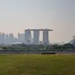 Melihat Kota Singapura dari Kawasan Marina Barrage. (Liputan6.com/Agustina Melani)
