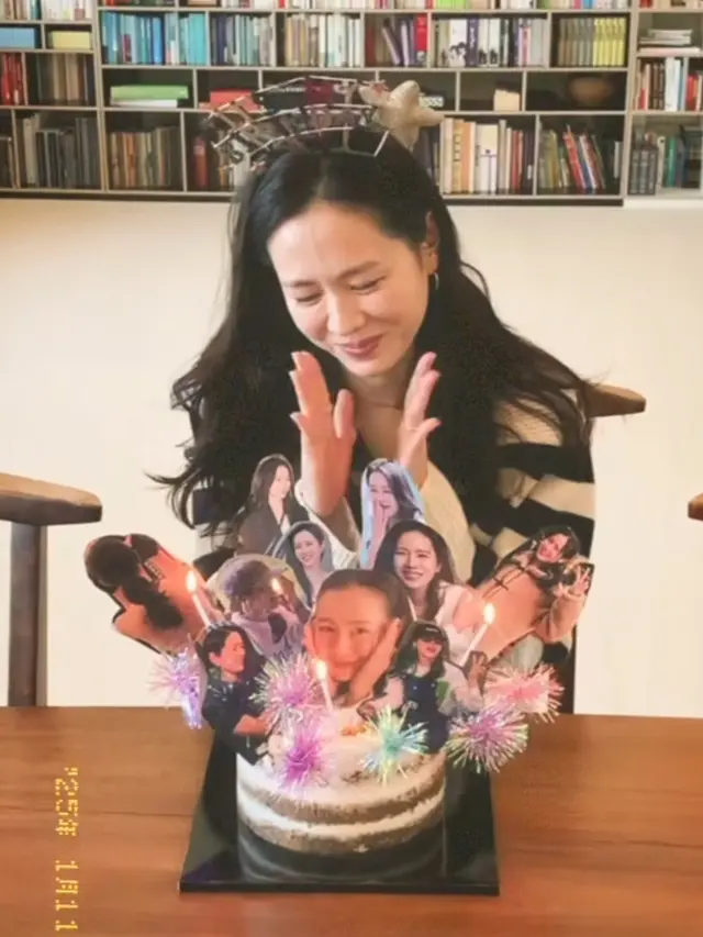 Gaya Imut Son Ye Jin Rayakan Ulang Tahun ke 43. [@yejinhand]