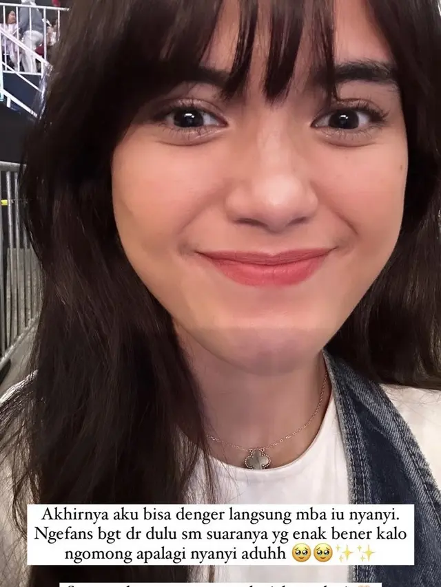 Audi Marissa Nonton Konser IU