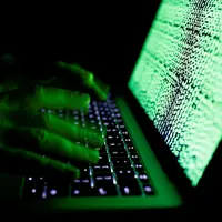 Kira-kira beginilah jadinya kalau cewek lagi ngebahas soal virus komputer ransomeware Wanna Cry di dunia maya. (Foto: ibtimes.co.in)