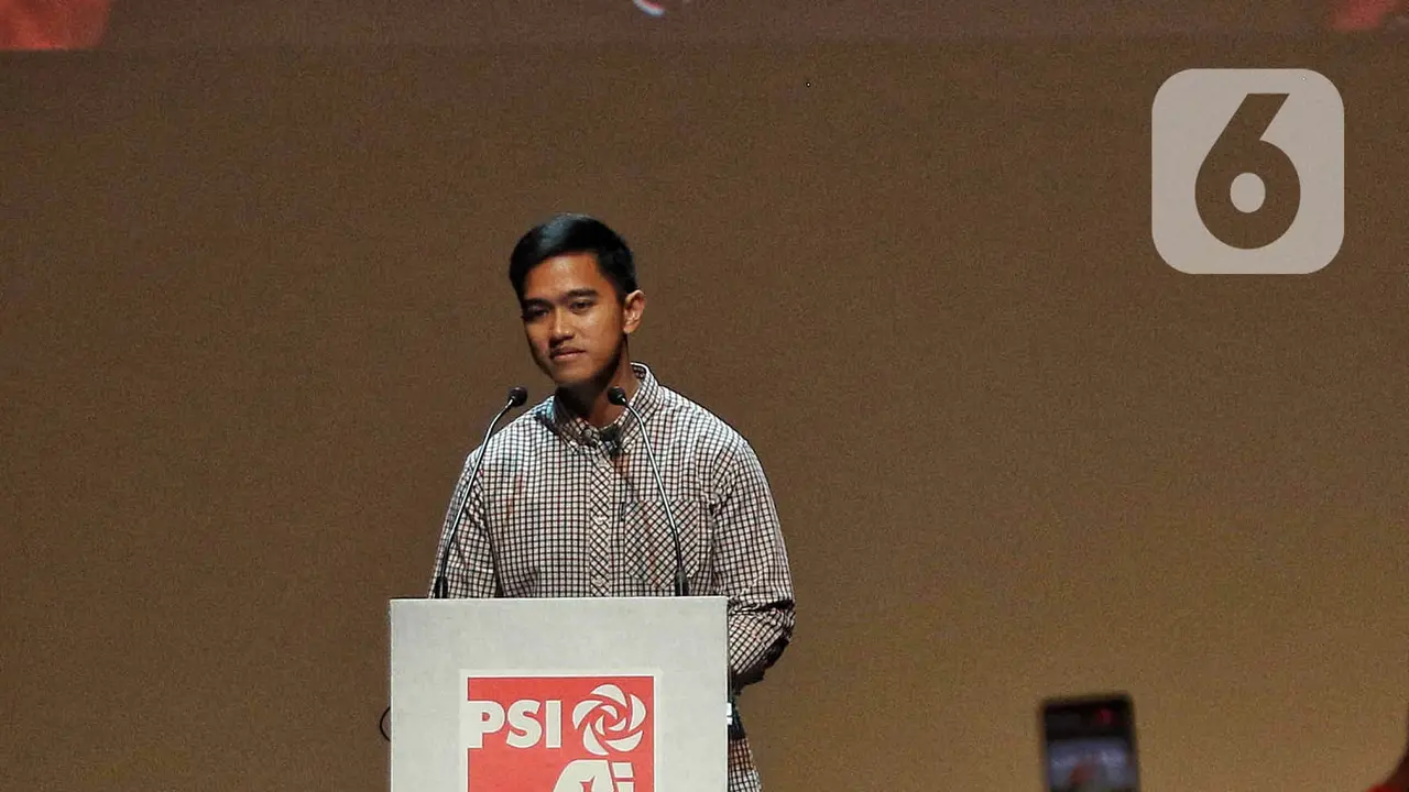 Wakil Ketua Umum Partai Garuda Teddy Gusnaidi pun menyebut, sampai saat ini, sudah ada enam anak Presiden RI yang menjadi Ketua Umum Partai Politik (parpol), bukan hanya putra bungsu Jokowi, Kaesang Pangarep.