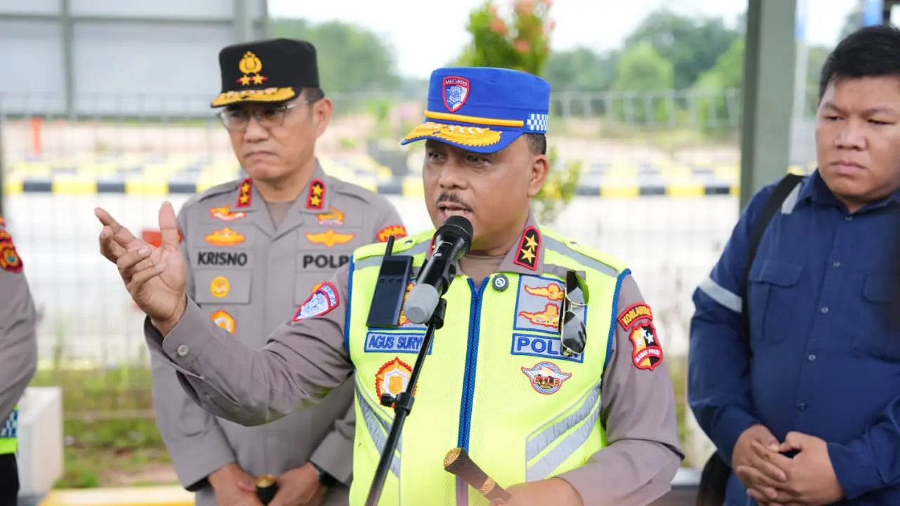 Kakorlantas Polri Irjen Pol Agus Suryonugroho meninjau Jalan Tol Bayung Lencir–Tempino melalui Gerbang Tol Pijauan hingga Exit GT Sebapo, Jambi, Senin (23/2/2026) (Istimewa)