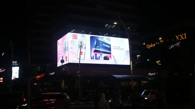 Kreasi Foto Tayang di Iklan Berjalan