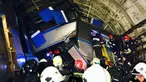 20 orang dinyatakan tewas setelah kereta bawah tanah tergelincir di sebuah terowongan antara Park Pobedy dan stasiun Slavyansky Bulvar, Moskow, (15/7/2014). (AFP PHOTO/Itar-Tass/Varya Valovil)