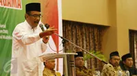 Calon Wakil Gubernur DKI Jakarta, Djarot Saiful Hidayat saat berdialog dengan Takmir masjid di Jakarta, Jumat (31/3). Dalam dialog terebut mebahas menolak politisasi masjid dan melawan radikalisme agama. (Liputan6.com/Angga Yuniar)