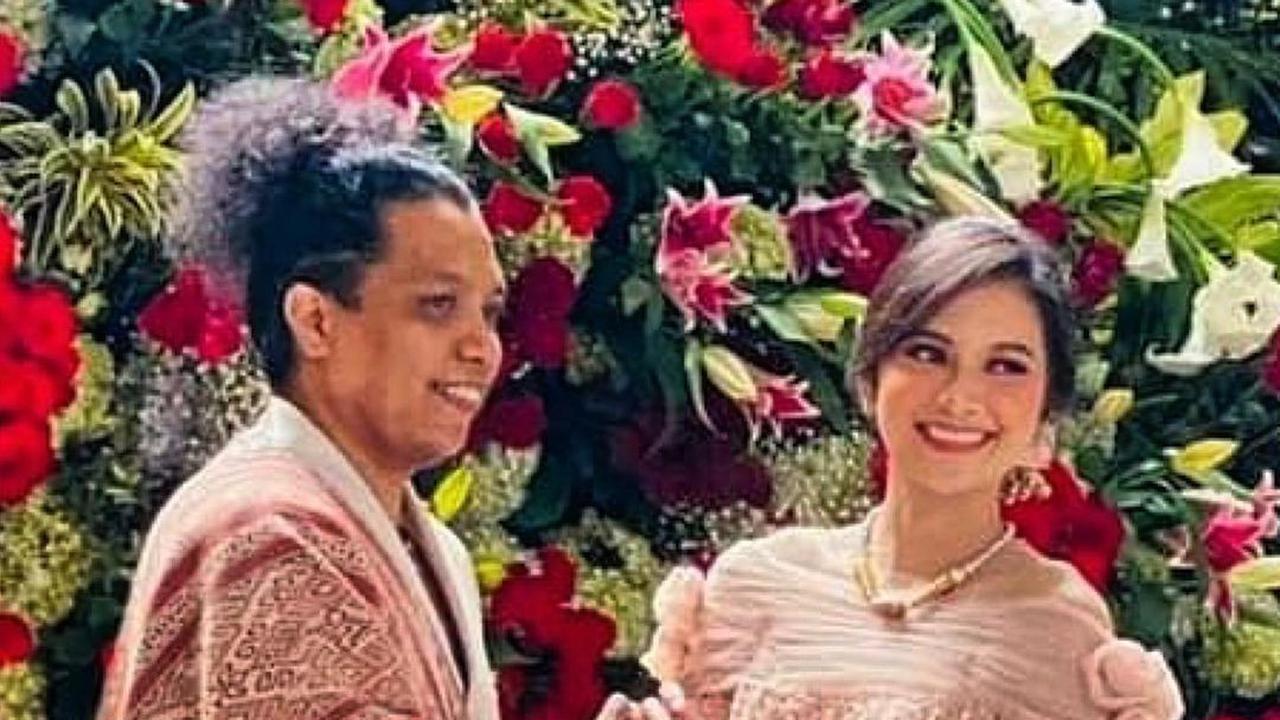 Sah, Ini 5 Momen Pernikahan Arie Kriting dan Indah Permatasari