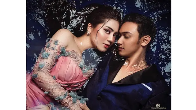 6 Gaya Felicya Angelista dan Caesar Hito Prewedding 'Deep Love', Curi Perhatian