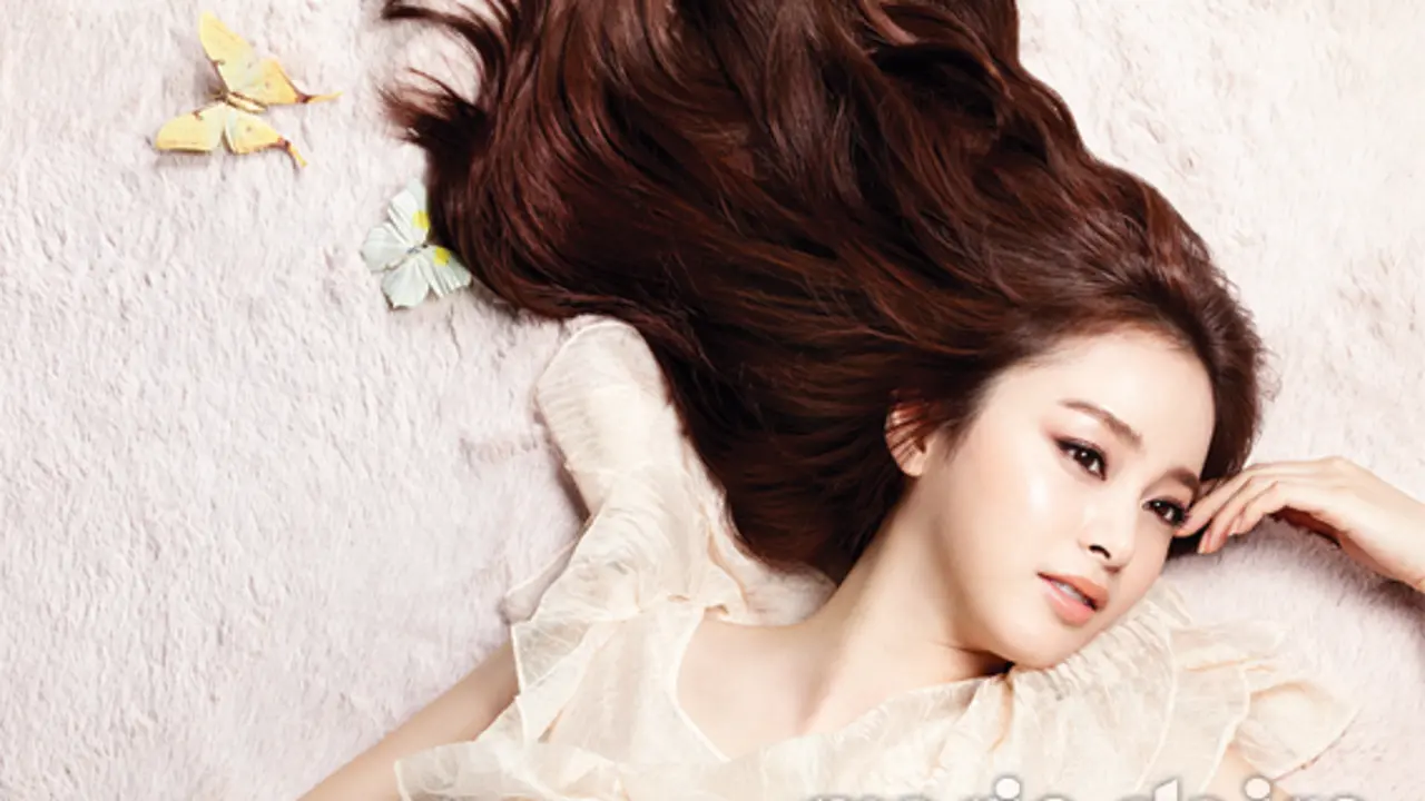 Kim Tae Hee Disebut Wanita Paling Cantik di Negeri Ginseng 2015