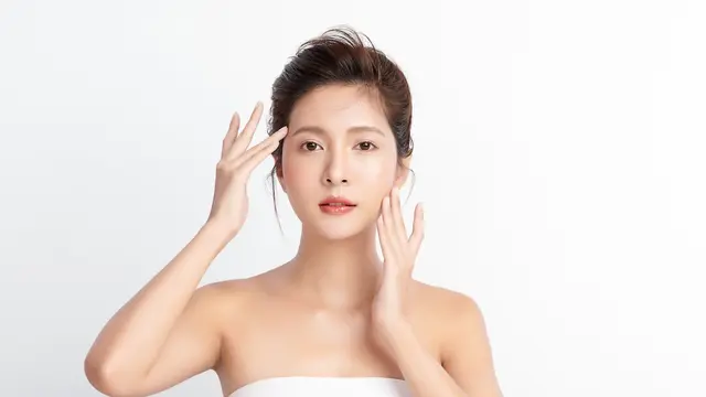 Tips Pijat Wajah yang Bisa Dilakukan di Rumah, Relaksasi Setelah Seharian Bekerja