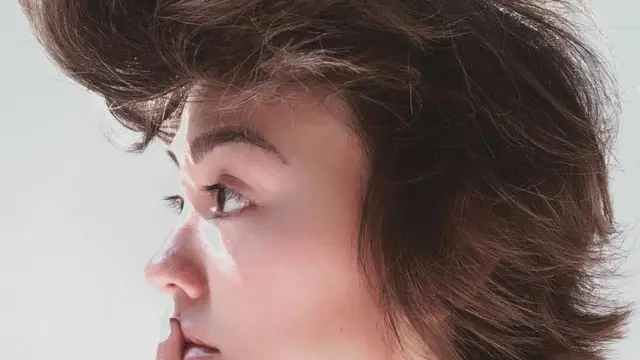6 Gaya Rambut Ikonis Agnez Mo, dari Hitam Natural hingga Setengah Botak