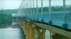 Jembatan bergoyang dan bergelombang akibat tiupan angin terjadi di Rusia. Bergeraknya jembatan sudah menjadi perhatian aparat setempat dan tengah diselidiki penyebab serta keamanannya.