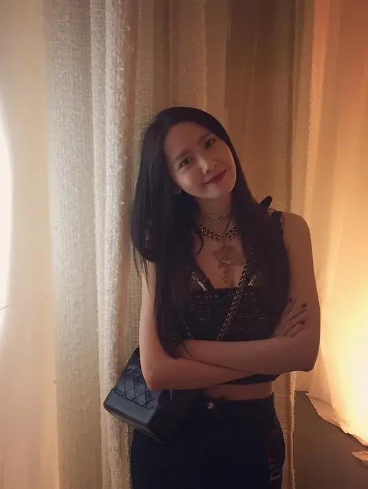 "Jadi penyanyi, kitab butuh fisik yang prima karena kita harus berlatih menyanyi dan menari. Sedangkan akting membutuhkan banyak energi karena kami harus terjaga sepanjang malam," tuturnya. (Foto: instagram.com/yoona__lim)