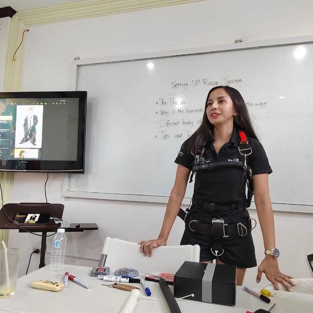 Resmi Jadi Instruktur Menyelam, Ini 7 Potret Kirana Larasati saat Jalani Pelatihan