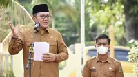 Wali Kota Gorontalo Marten Taha saat memberikan arakan kepada ASN pada apel perdana usai cuti lebaran