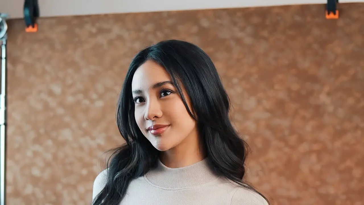 Fit Girl Era, Gaya Sporty Chic Anya Geraldine Pamer Tubuh Atletis