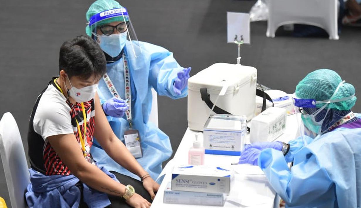 Sementara untuk tahap pertama terdapat 820 atlet beserta pelatihnya dari 40 cabang olahraga yang menerima vaksin Covid-19 hari ini. (Foto: Dok. Kemenpora)