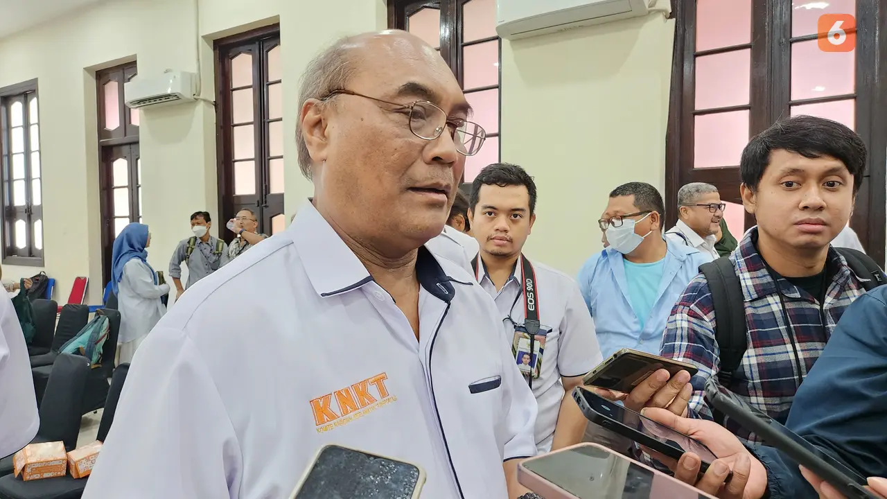 Ketua Komite Nasional Keselamatan Transportasi (KNKT) Dr Ir Soerjanto Tjahjono