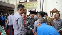 Sekjen Kemendagri Serahkan Bantuan Baznas ke Pegawai Kemendagri dan BNPP