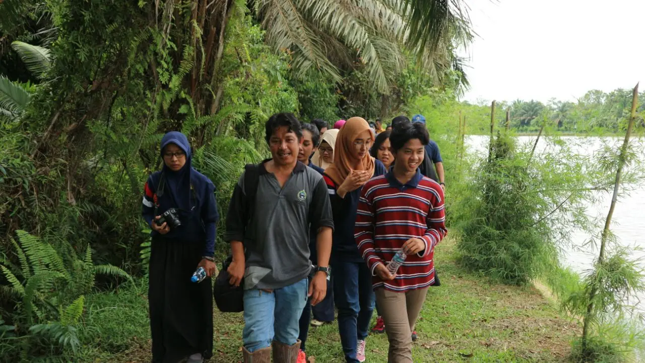 Edutrip CJA Balikpapan di HLSW