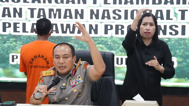 Polda Riau menangkap seorang tokoh adat yang diduga menjual lahan di kawasan Taman Nasional Tesso Nilo (TNTN), Pelalawan, dengan mengatasnamakan hak ulayat.